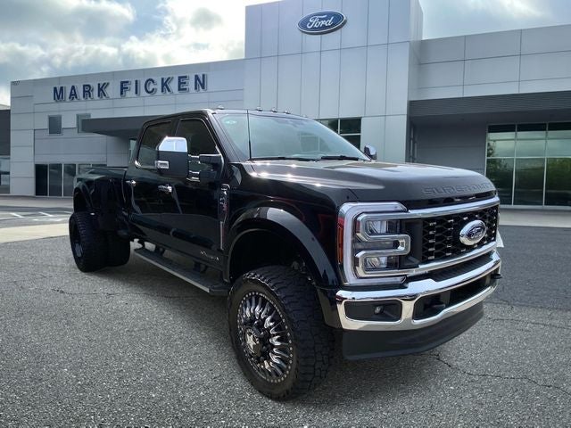 2026 Ford F-450SD Lariat Custom DRW