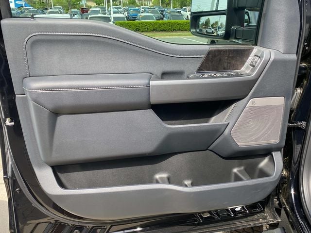 2026 Ford F-450SD Lariat Custom DRW