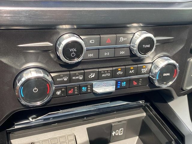 2026 Ford F-450SD Lariat Custom DRW