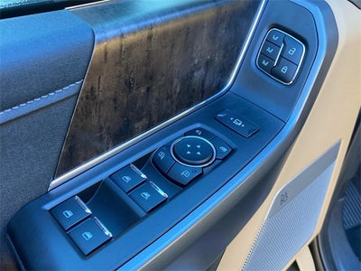 2025 Ford F-450SD Lariat DRW