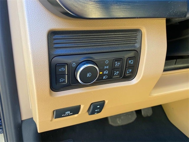 2025 Ford F-450SD Lariat DRW