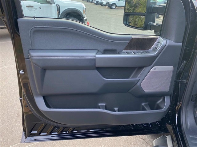 2026 Ford F-450SD Lariat DRW