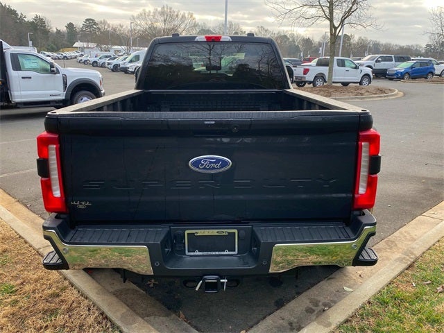 2026 Ford F-450SD Lariat DRW