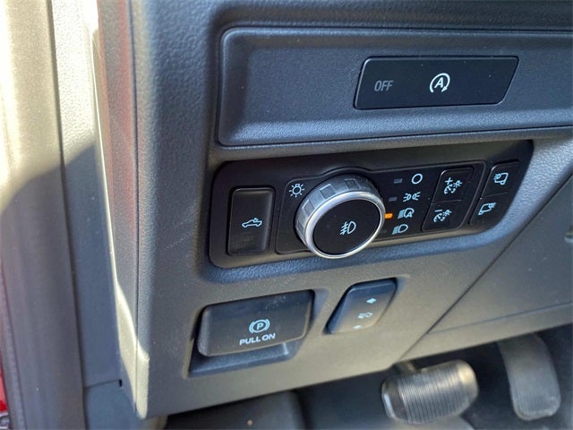 2025 Ford F-150 Lariat Custom