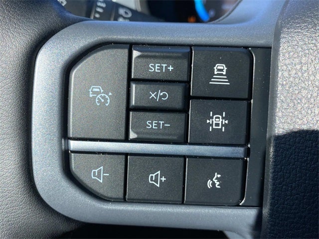 2025 Ford F-150 Lariat Custom