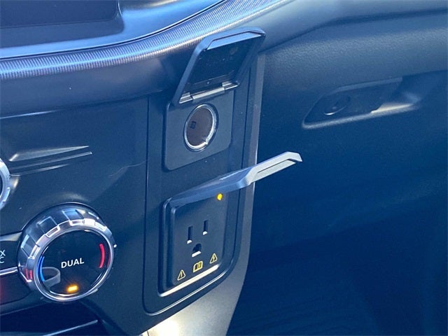 2025 Ford F-150 Lariat Custom