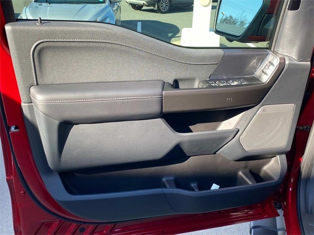 2025 Ford F-150 Lariat Custom