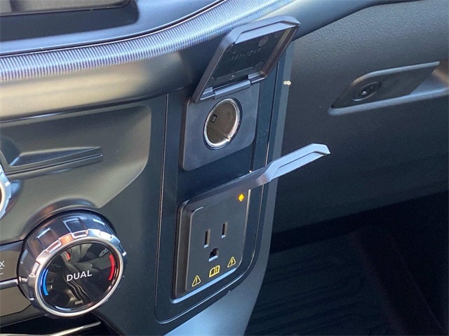 2025 Ford F-150 Lariat Custom