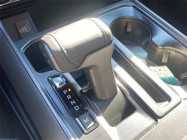 2025 Ford F-150 Lariat Custom