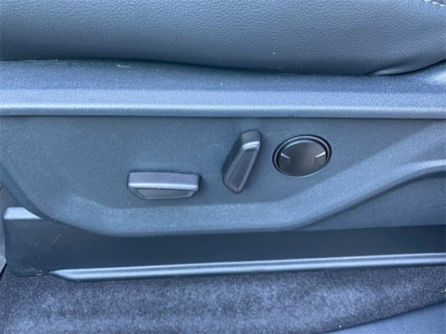 2025 Ford F-150 Lariat Custom