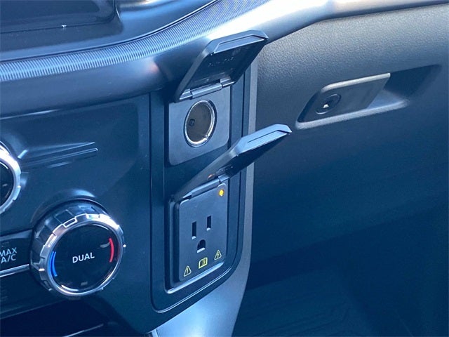 2025 Ford F-150 Lariat Custom