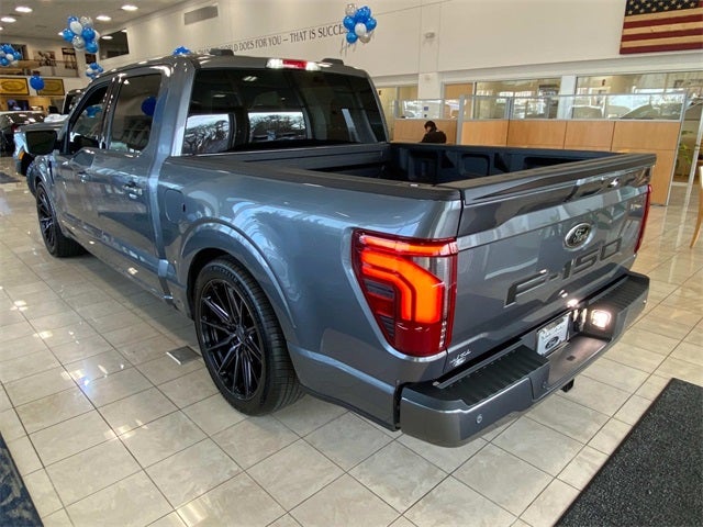 2025 Ford F-150 Lariat Custom