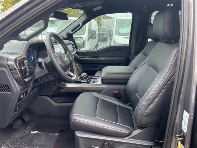 2025 Ford F-150 Lariat Custom