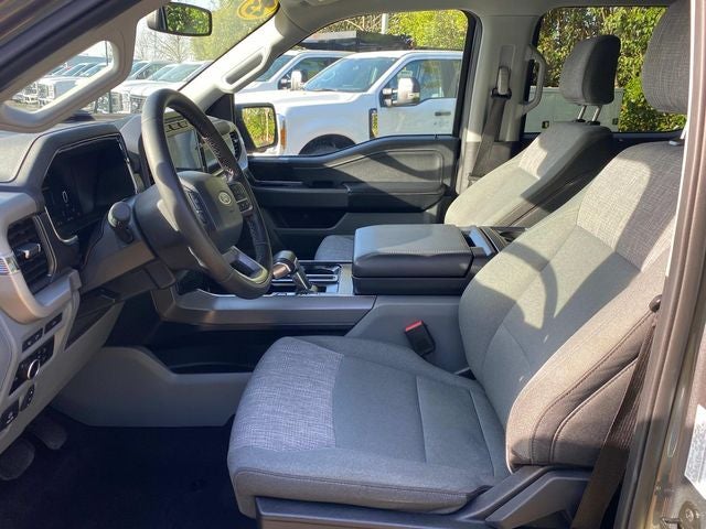 2023 Ford F-150 Lightning XLT