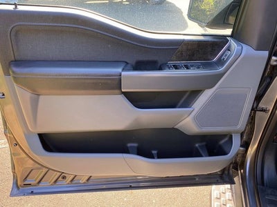 2023 Ford F-150 Lightning XLT