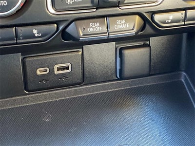 2023 Chevrolet Suburban RST