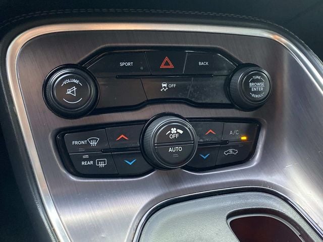 2015 Dodge Challenger SXT