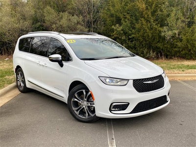 2026 Chrysler Pacifica Pinnacle