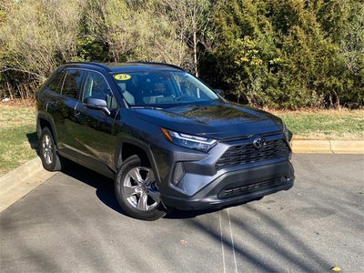 2022 Toyota RAV4 XLE