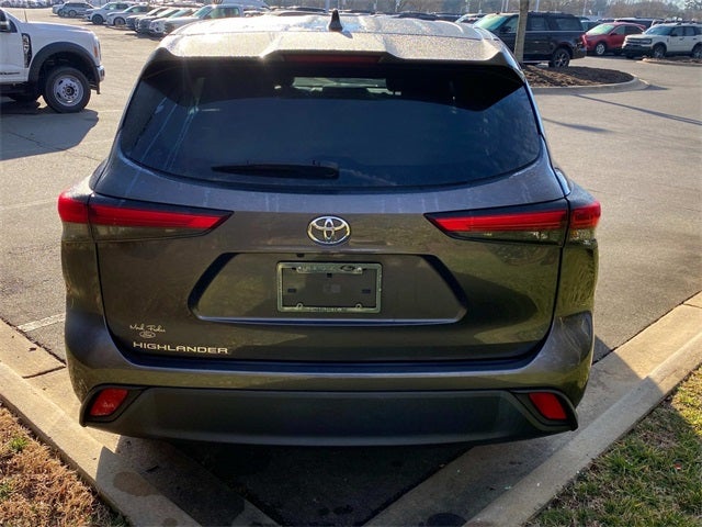 2022 Toyota Highlander L