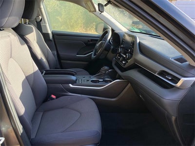 2022 Toyota Highlander L