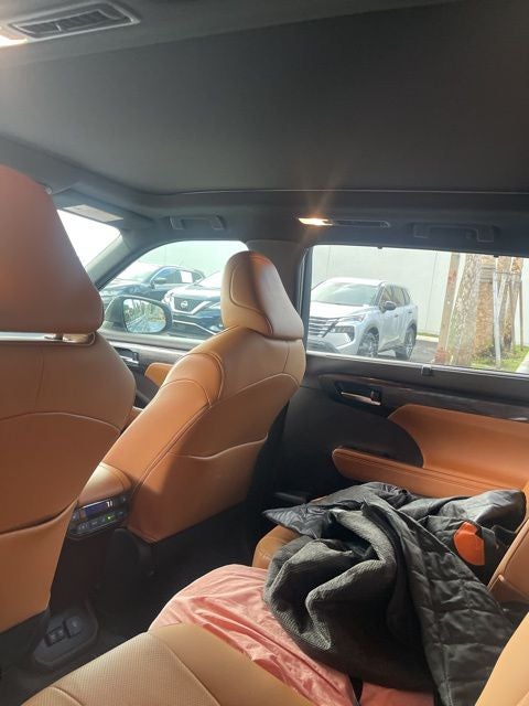 2020 Toyota Highlander Platinum