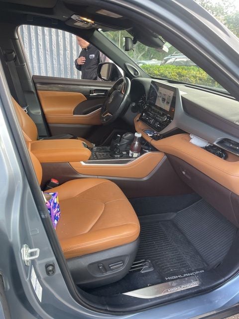 2020 Toyota Highlander Platinum