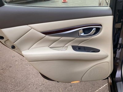 2015 INFINITI Q70 3.7X