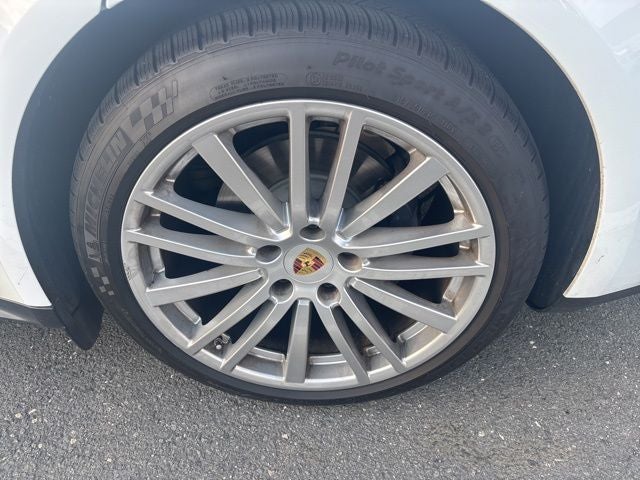 2019 Porsche Panamera Base