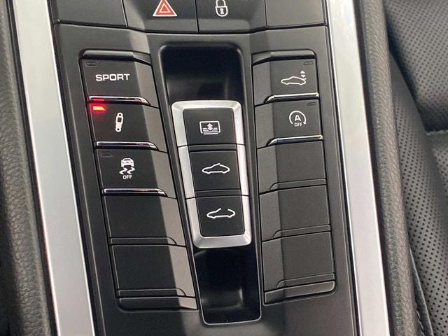 2017 Porsche 911 Carrera