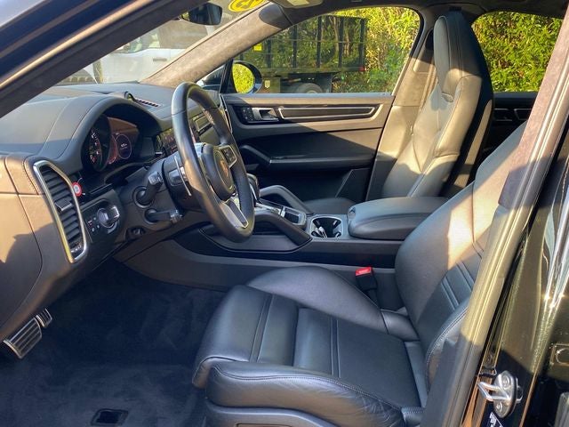 2023 Porsche Cayenne Coupe GTS