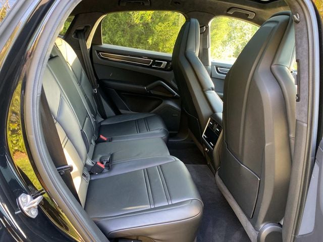 2023 Porsche Cayenne Coupe GTS