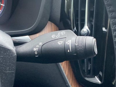 2021 Volvo XC60 T5 Momentum