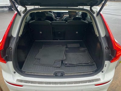 2021 Volvo XC60 T5 Momentum