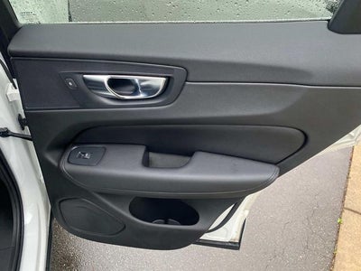 2021 Volvo XC60 T5 Momentum