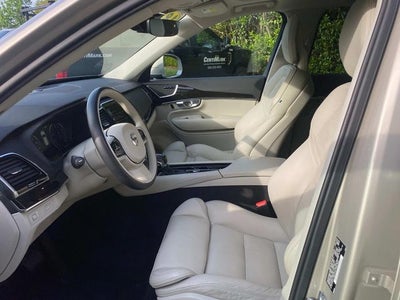 2018 Volvo XC90 T6 Momentum