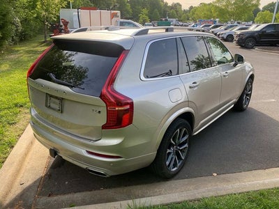 2018 Volvo XC90 T6 Momentum