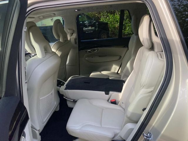 2018 Volvo XC90 T6 Momentum